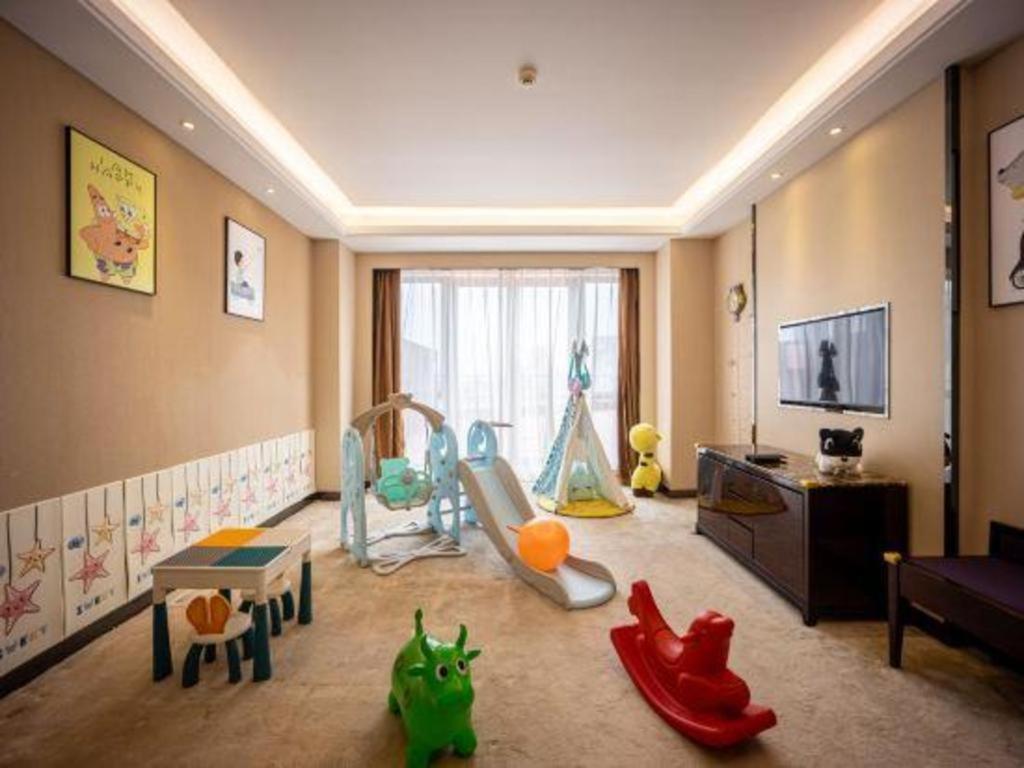 Eurasia Convention International Hotel Ухань Екстер'єр фото