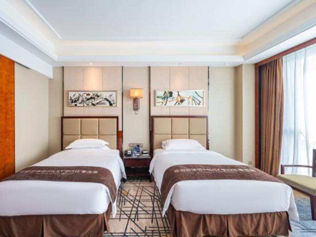 Eurasia Convention International Hotel Ухань Екстер'єр фото